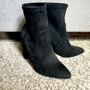 A New Day Suede Black Ankle Boots 6.5
